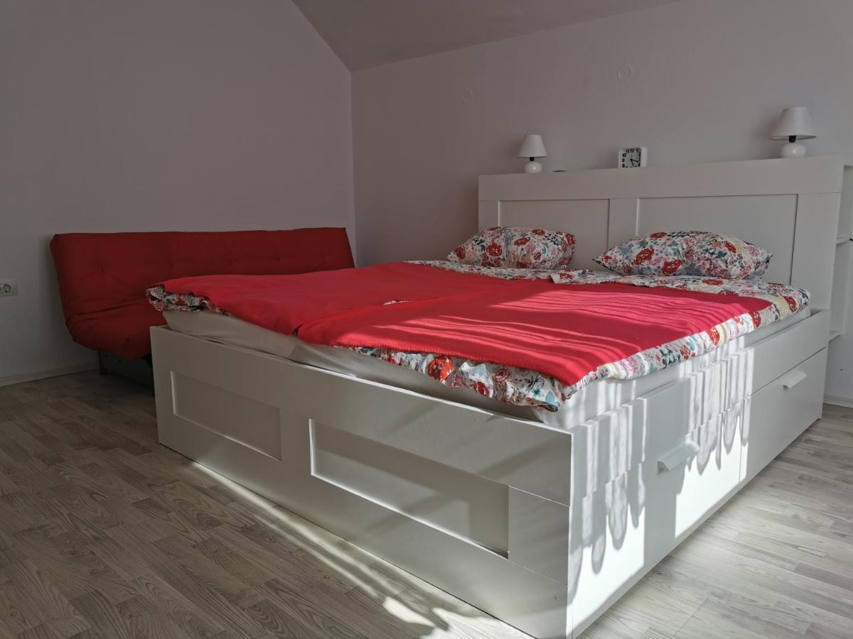 Apartma Rekar - A House, Where You Can Relax In The Embrace Of Nature Jesenice Buitenkant foto