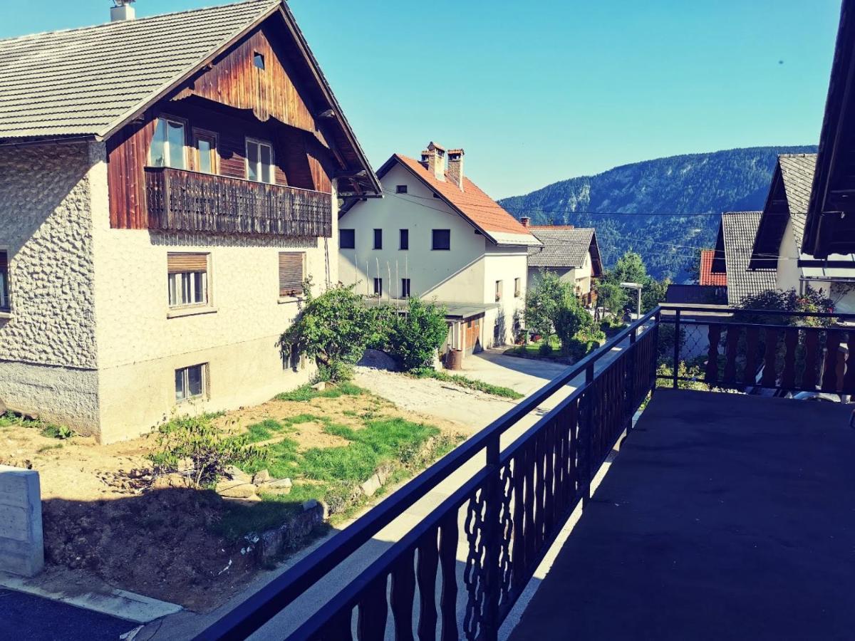 Apartma Rekar - A House, Where You Can Relax In The Embrace Of Nature Jesenice Buitenkant foto