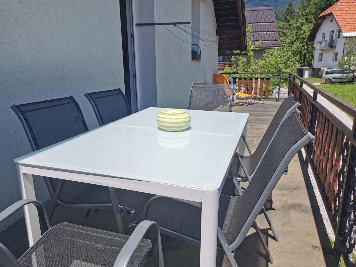 Apartma Rekar - A House, Where You Can Relax In The Embrace Of Nature Jesenice Buitenkant foto